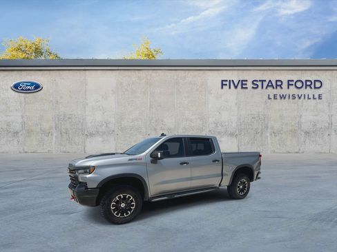 Used 2023 Chevrolet Silverado 1500 ZR2 w/ Technology Package AWD/4WD image 4