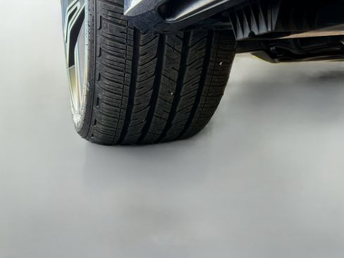 Used 2024 BMW 330i 330i w/ Convenience Package image 46