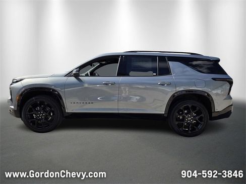 New 2026 Chevrolet Traverse RS image 2