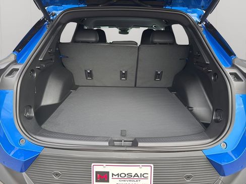 New 2026 Chevrolet Equinox EV LT image 15