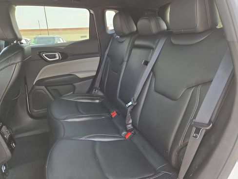 Used 2025 Jeep Compass Limited AWD/4WD image 27