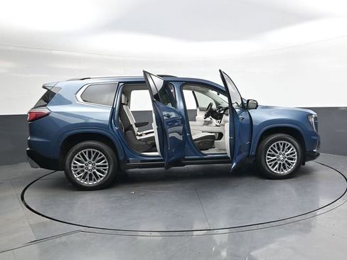 Used 2025 GMC Acadia Denali image 36