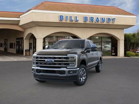 New 2025 Ford F250 Lariat w/ Chrome Package image 8