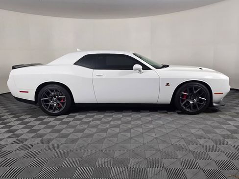 Used 2018 Dodge Challenger R/T Scat Pack w/ Driver Convenience Group image 4