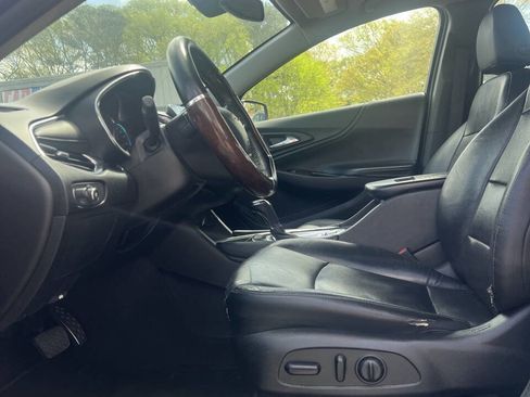 Used 2016 Chevrolet Malibu Premier w/ Driver Confidence Package II image 10