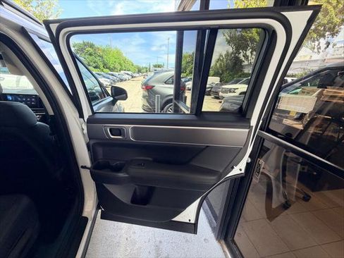 Used 2026 Hyundai Santa Fe SEL FWD image 18