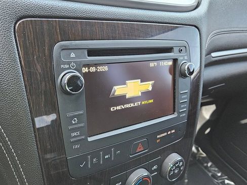 Used 2017 Chevrolet Traverse LT w/ Style and Technology Package AWD/4WD image 13