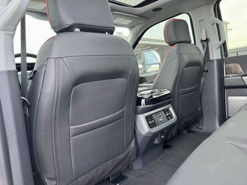 New 2026 Ford F250 Lariat w/ Black Appearance Package AWD/4WD image 17