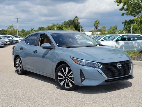 Used 2024 Nissan Sentra SV w/ SV Premium Package FWD image 31