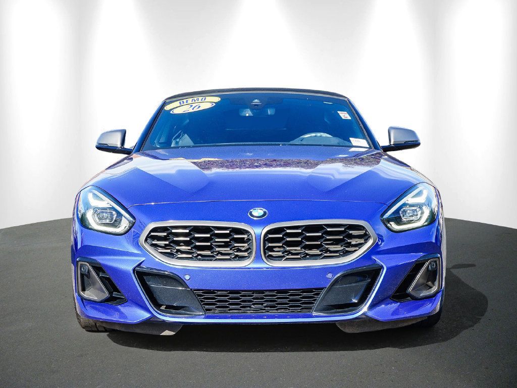 Used 2026 BMW Z4 M40i RWD image 2