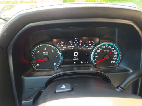 Used 2019 GMC Sierra 2500 Denali AWD/4WD image 9