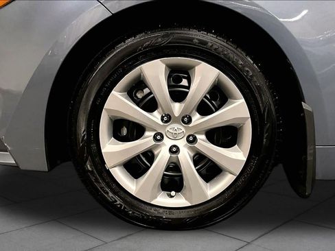 Certified 2025 Toyota Corolla LE FWD image 11