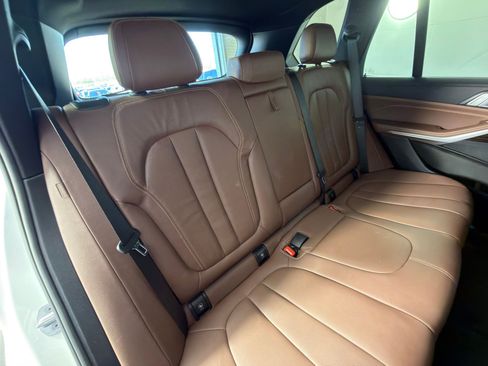 Used 2021 BMW X5 sDrive40i image 34