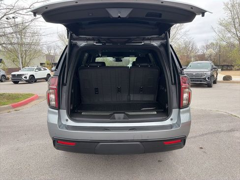 Used 2024 Chevrolet Tahoe Z71 w/ Luxury Package AWD/4WD image 7