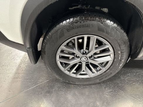 Used 2021 Nissan Rogue S image 13