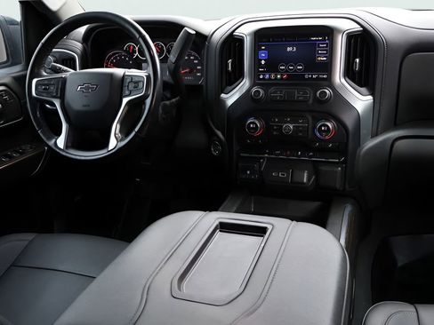 Used 2021 Chevrolet Silverado 1500 RST w/ Redline Edition AWD/4WD image 18