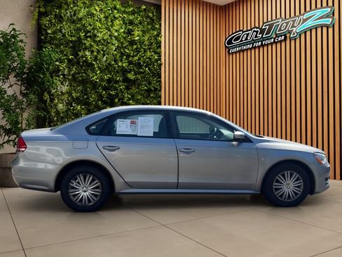 Used 2014 Volkswagen Passat 2.5 S FWD image 6