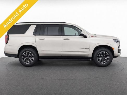 Used 2023 Chevrolet Suburban Z71 w/ Luxury Package AWD/4WD image 4