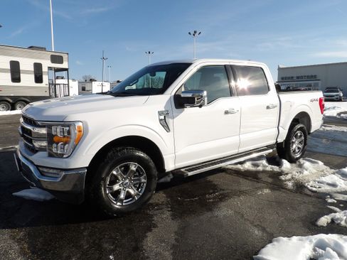 Used 2022 Ford F150 Lariat image 2