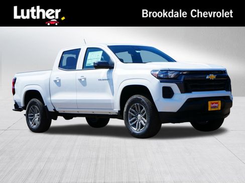 New 2025 Chevrolet Colorado LT image 1