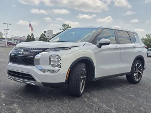 Used 2022 Mitsubishi Outlander SE AWD/4WD image 11
