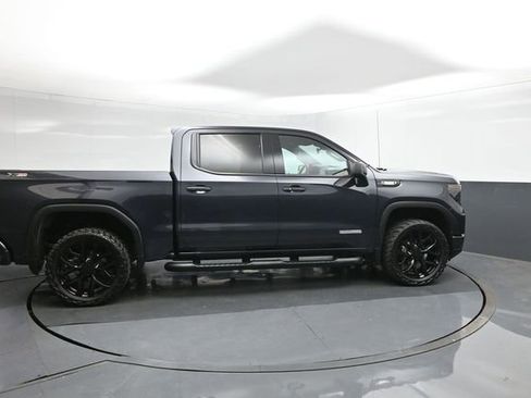 Used 2023 GMC Sierra 1500 Elevation w/ X31 Off-Road Package image 11