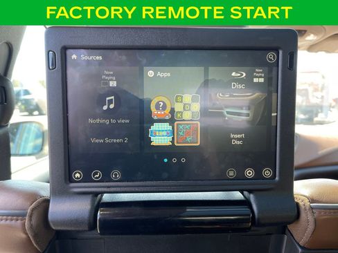 Used 2017 Chrysler Pacifica Limited image 13