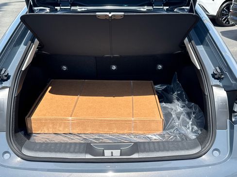 New 2026 Toyota Prius Plug-In Hybrid FWD image 9