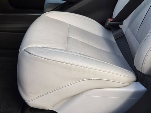 Certified 2025 Cadillac Lyriq Luxury image 28