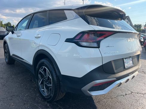 Used 2023 Kia Sportage LX AWD/4WD image 5