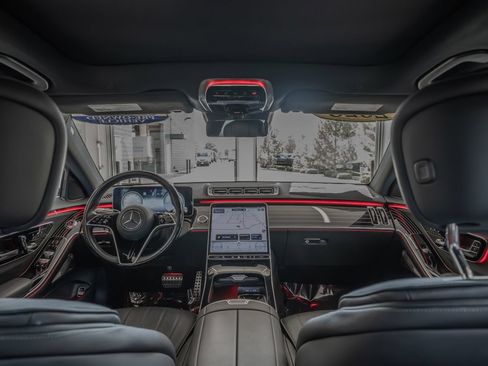 Used 2023 Mercedes-Benz S 500 4MATIC w/ AMG Line image 27