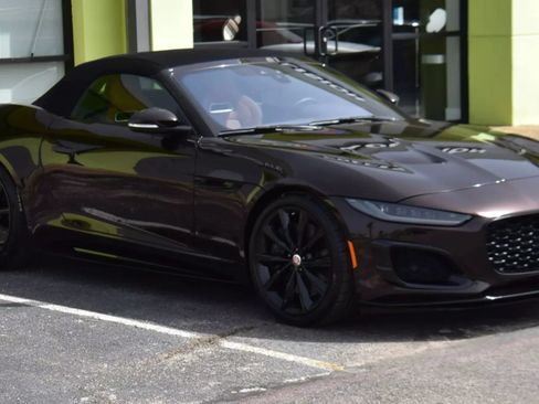 Used 2023 Jaguar F-TYPE R AWD/4WD image 4