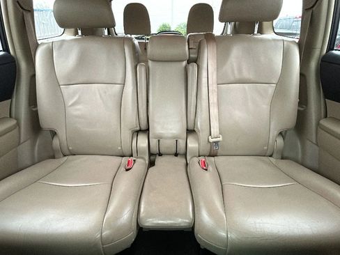 Used 2013 Toyota Highlander SE image 8