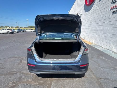 Used 2024 Honda Accord EX image 30