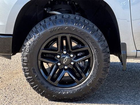 Certified 2023 Chevrolet Silverado 1500 Custom Trail Boss image 31