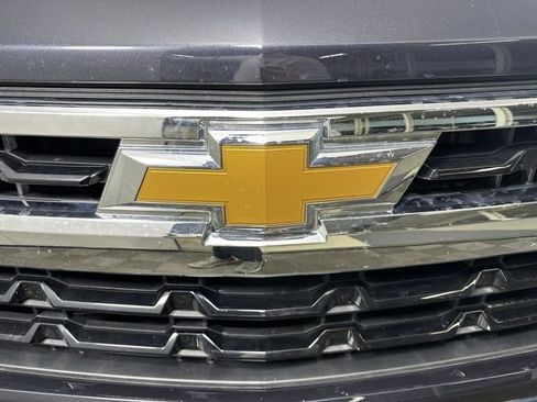Used 2024 Chevrolet Silverado 1500 LT image 9
