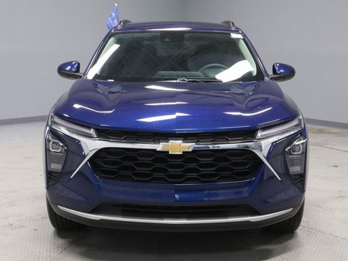 Used 2024 Chevrolet Trax LT image 5