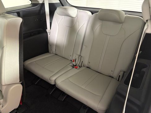 New 2026 Kia Sorento S image 39