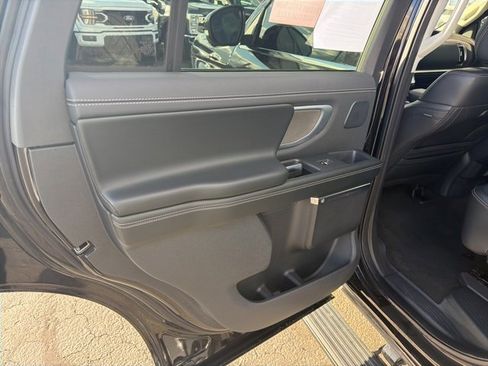 Used 2025 Ford Expedition Platinum w/ Driver's Package image 22