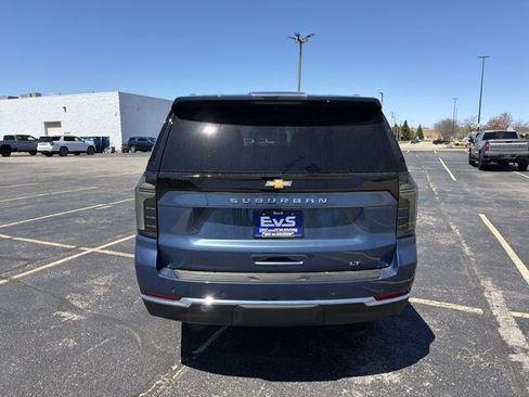 New 2026 Chevrolet Suburban LT w/ Comfort Package AWD/4WD image 6