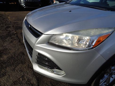 Used 2014 Ford Escape SE w/ Equipment Group 201A image 9