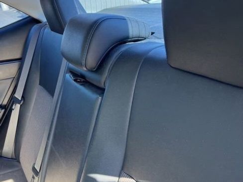 Used 2017 Toyota Corolla SE FWD image 9