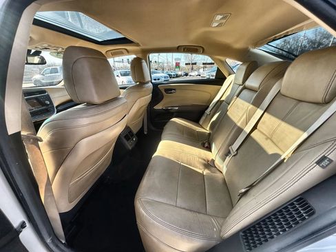 Used 2014 Toyota Avalon Limited w/ Technology Package FWD image 25