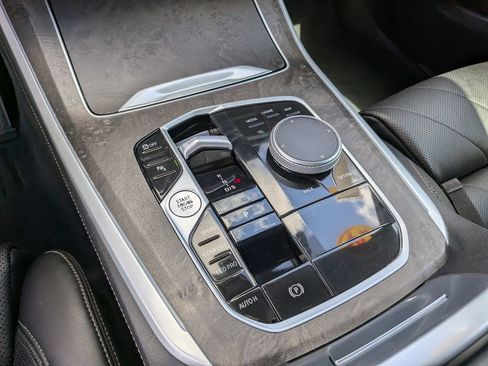 Used 2024 BMW X5 sDrive40i RWD image 28
