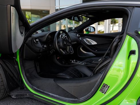 Used 2025 McLaren GTS RWD image 28