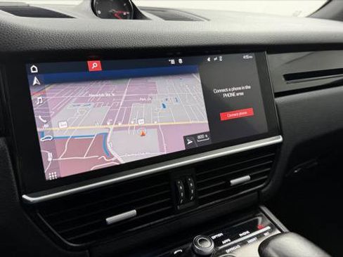 Used 2019 Porsche Cayenne AWD/4WD image 28