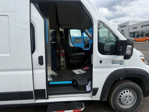 Used 2024 RAM ProMaster 3500 w/ Delivery Van Package FWD image 56