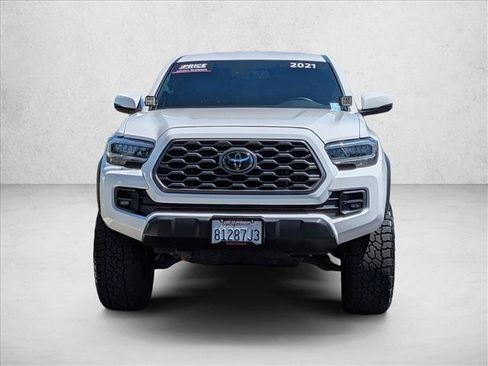 Used 2021 Toyota Tacoma TRD Off-Road AWD/4WD image 2