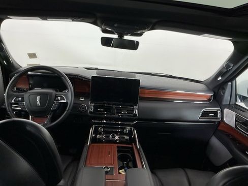 Used 2024 Lincoln Navigator Reserve w/ Equipment Group 201A image 27