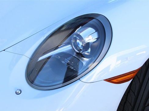 Used 2017 Porsche 911 Carrera image 34